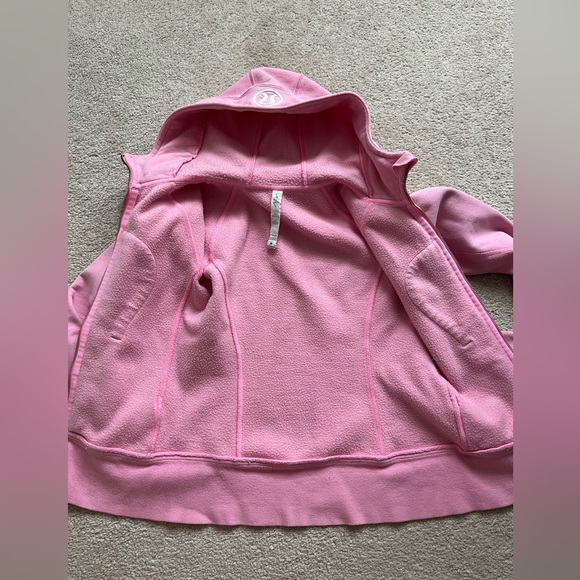 Lululemon Scuba Hoodie - Picture 2 of 7